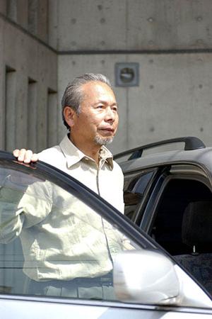 車の快適性と安全性を高める！岐阜で最適なカーフィルム取り付け店を徹底解説